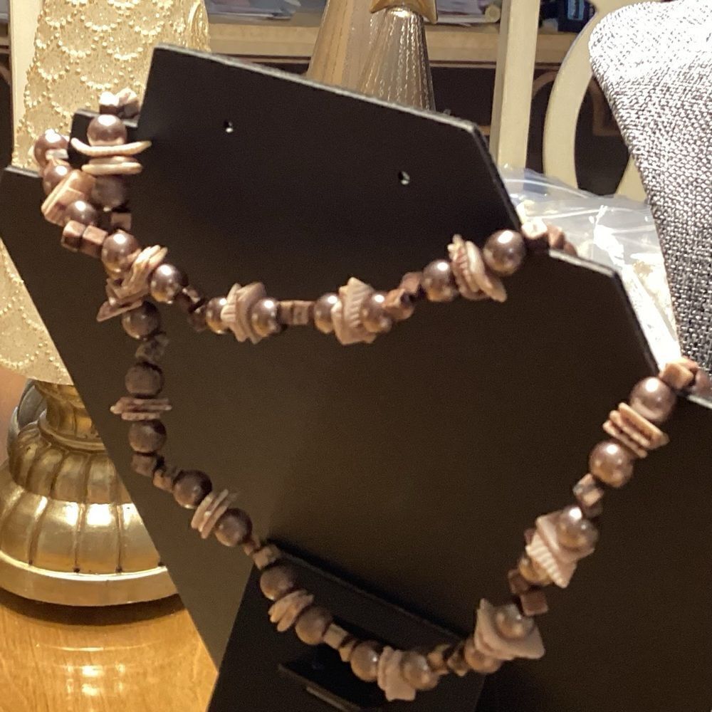 Faux Bronze Pearls an Shell Chips Organic Necklace - Picture 7 of 9